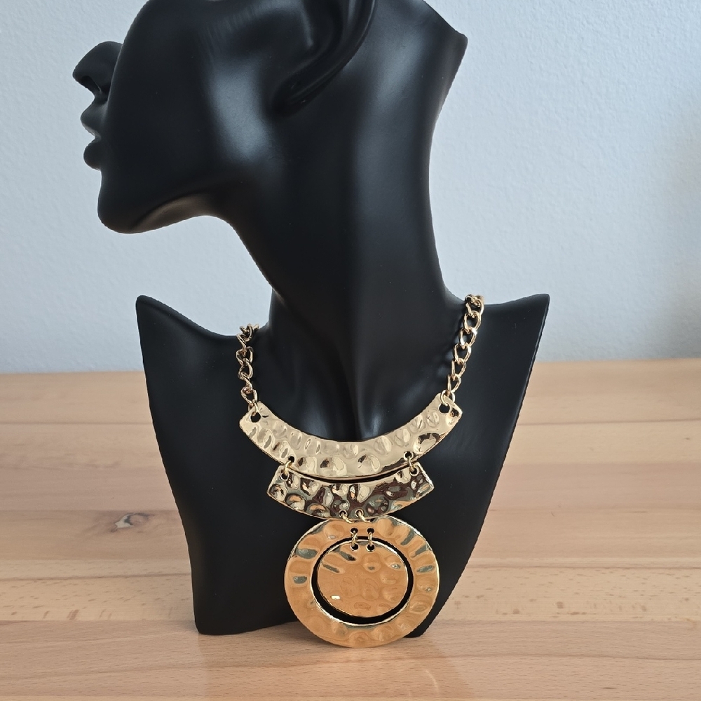 Chic Gold-Tone Necklace